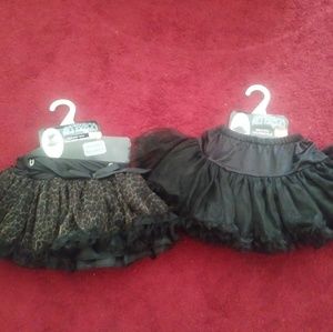 (2) Girl tutu brand new (4-6x) small